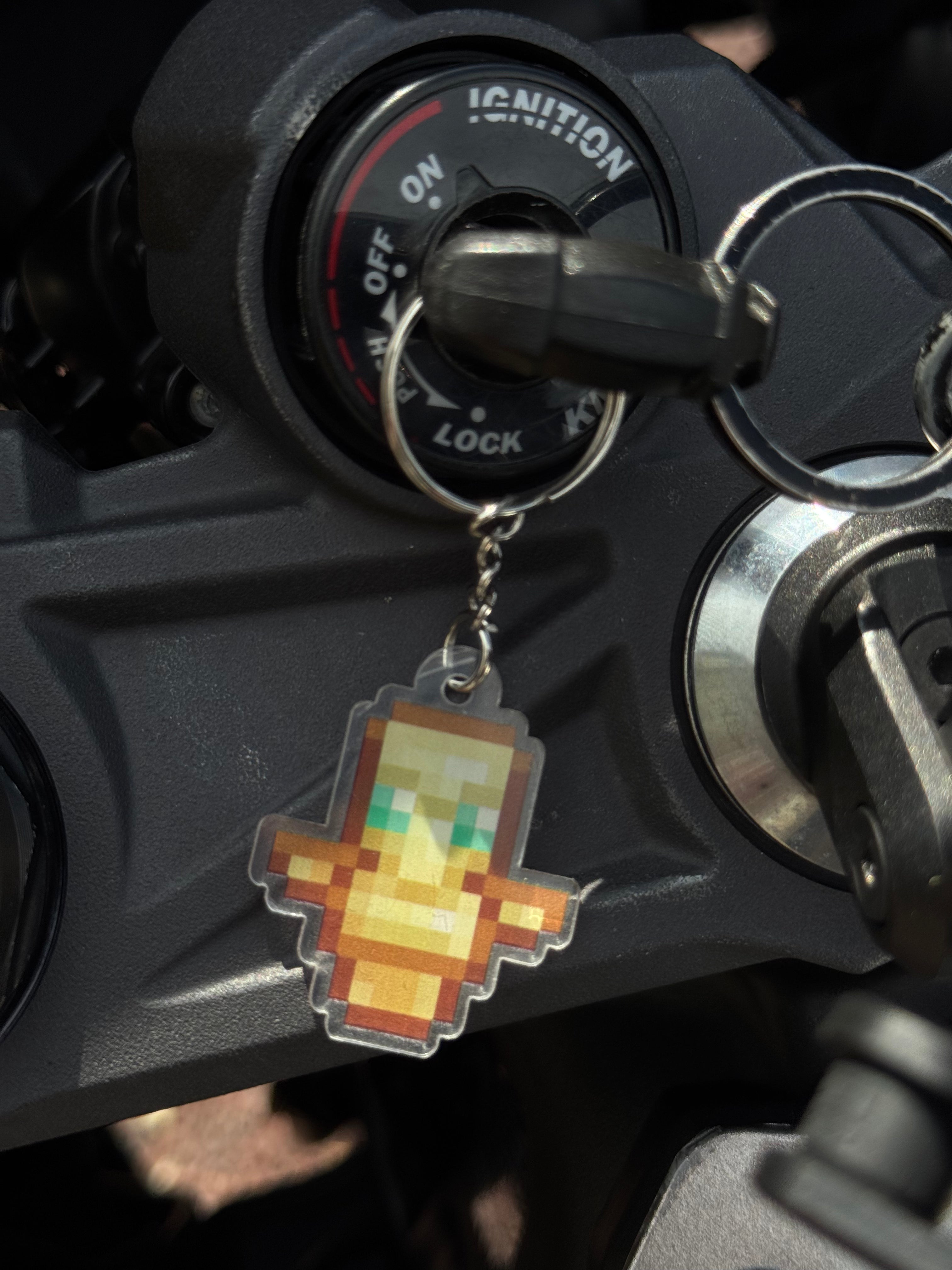 Totem of Undying Keychain (2pc)