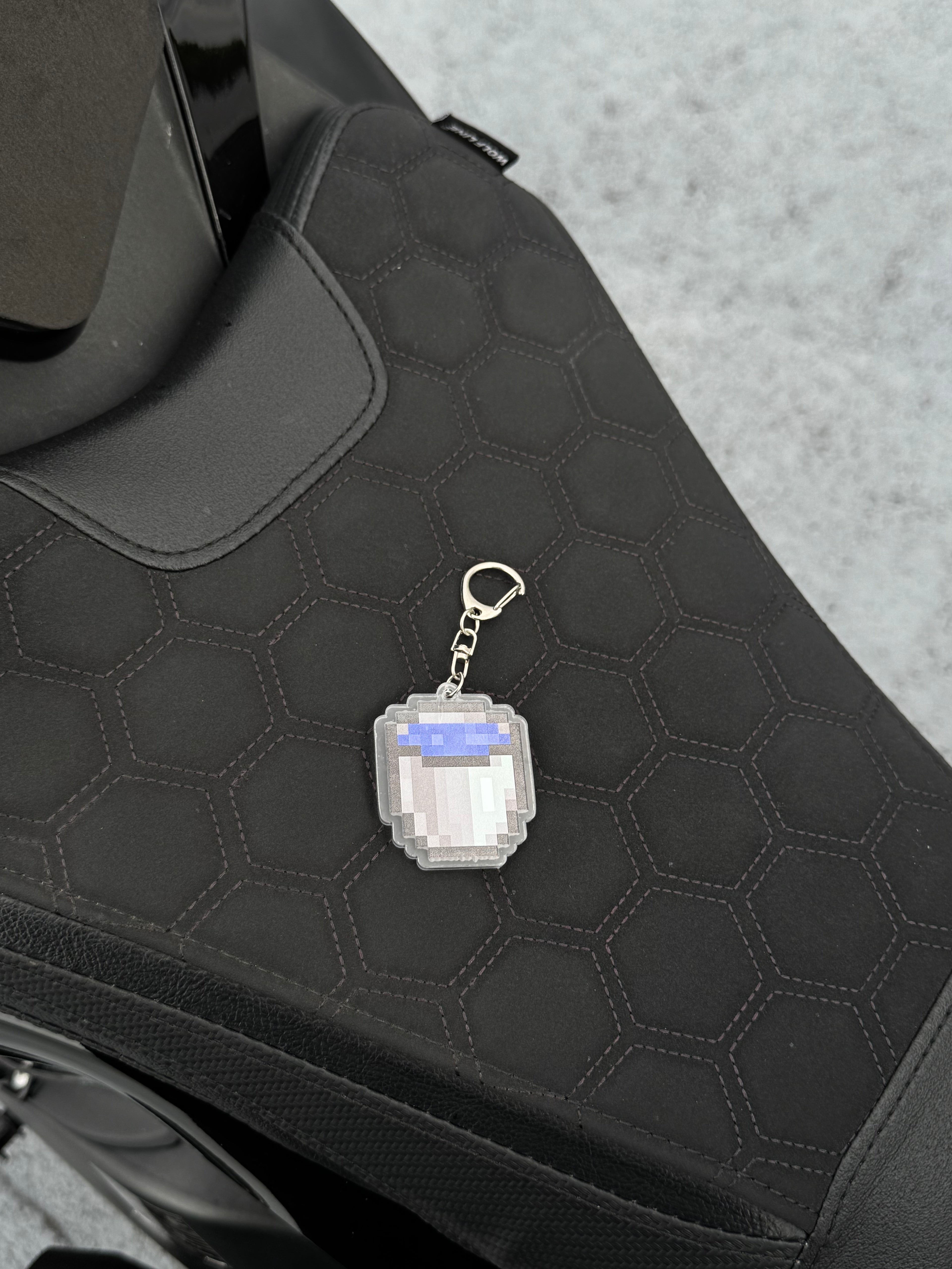 Water bucket Keychain